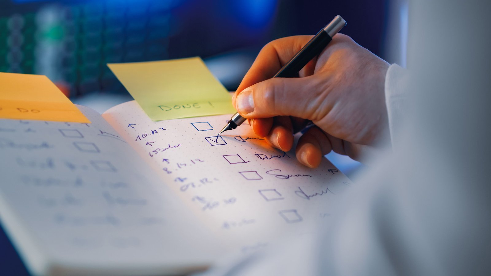 Office checklist used to organize tasks and priorities